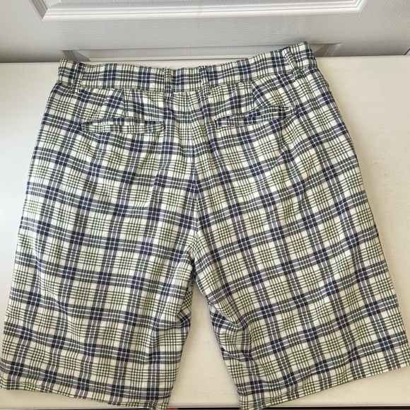 Men's Flat Front Reversible Chino Shorts Green Plaid Size 34 - Picture 8 of 9